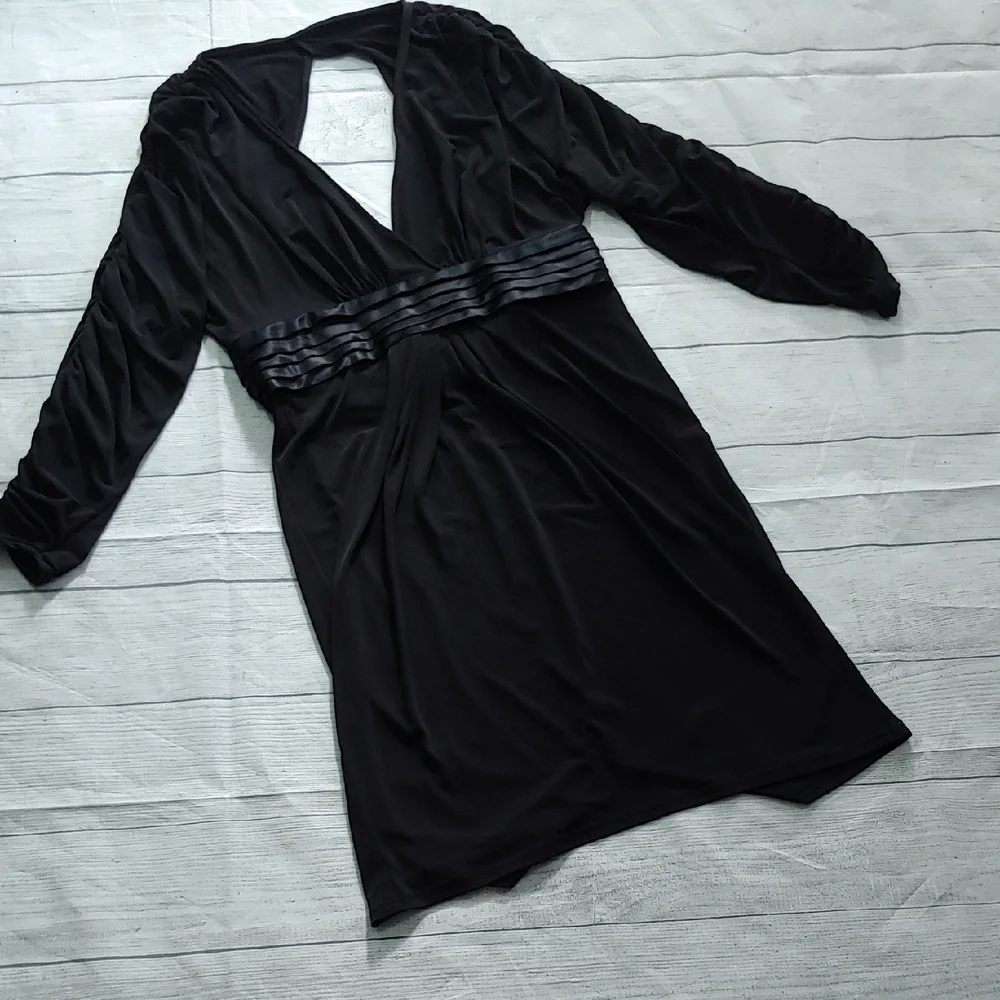 Sue Wong Black Ruched Sleeve Open Back Cocktail Dress - Picture 2 of 12